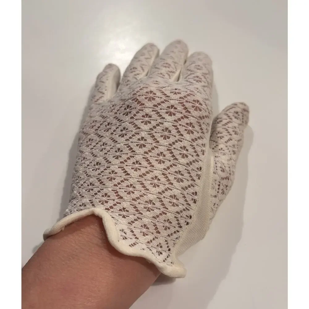 Vintage Ivory White Lace Sheer Short Stretch Gloves Romantic Feminine Cottage